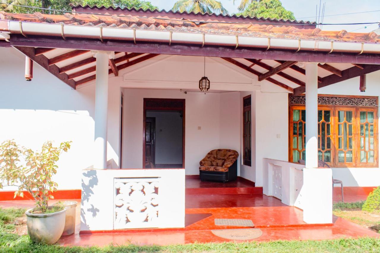 Hotel Murphy Cave à Mirissa Extérieur photo
